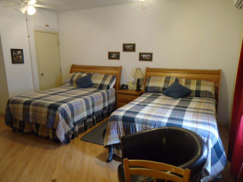 Auberge Familiale La Veranda Trois-Rivières Szoba fotó